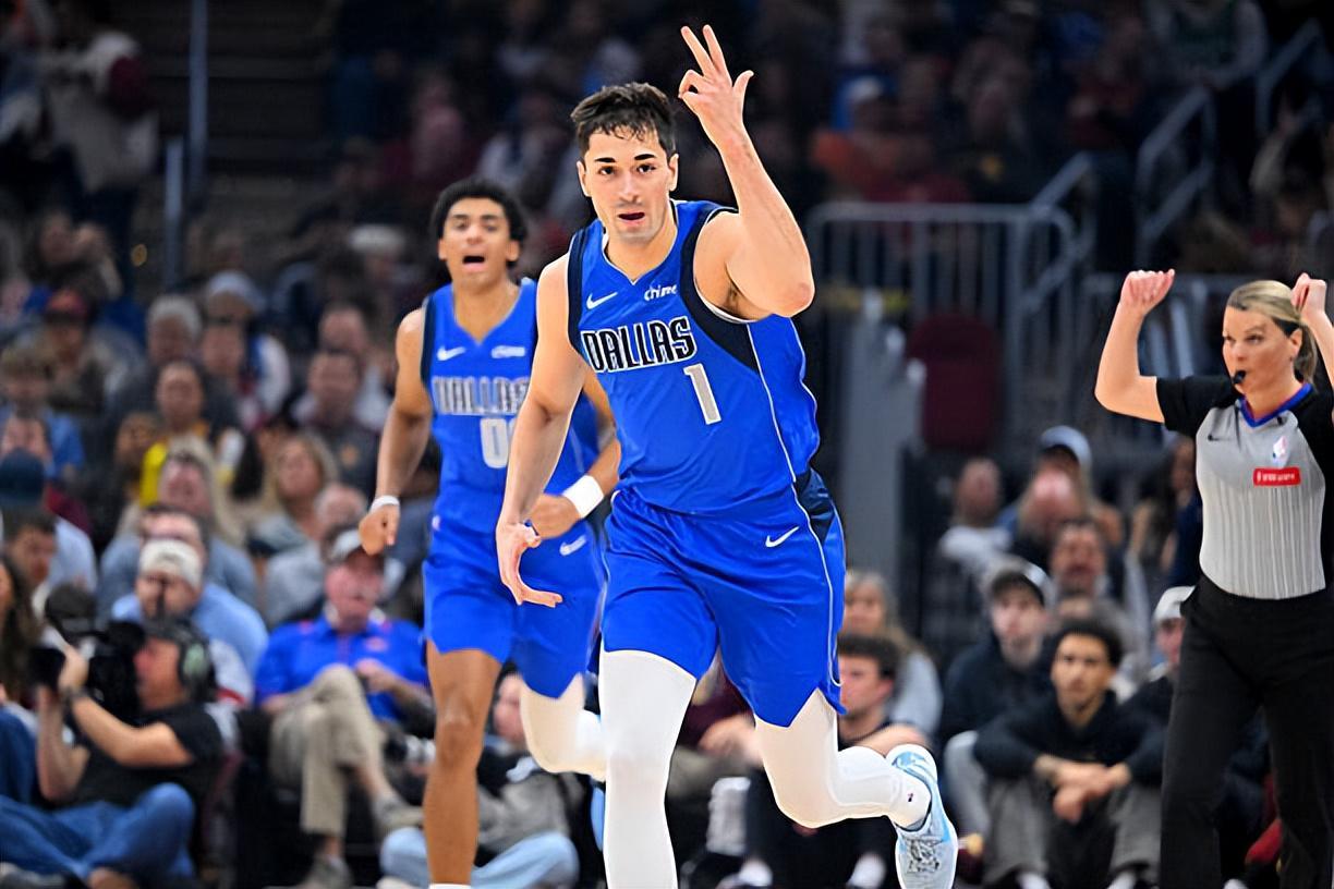 开云体育-中国官网登录入口-面对骑士展现出了超强的投射能力，强力投手能在独行侠站稳脚跟吗